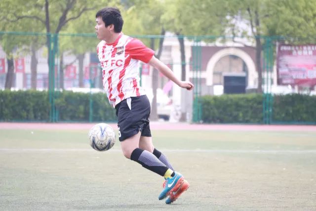 连续主场以逸待劳 数据力挺湖人拿下低迷苦主